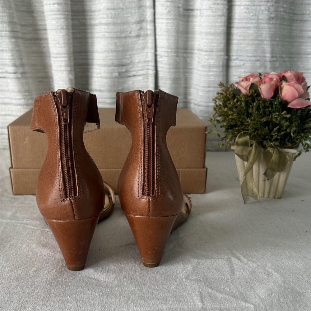 Gianni Bini Tan Leather Wedge Sandals - Picture 5 of 5